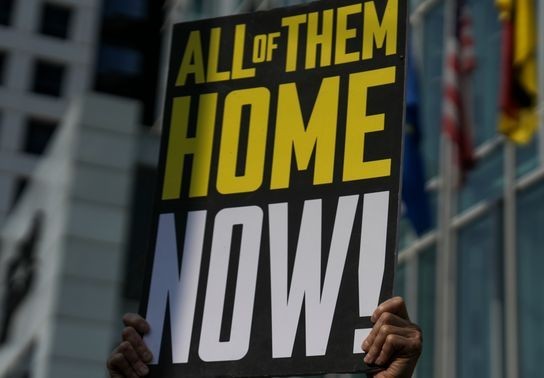 Image for story: Pro-Palestine demonstrator in NYC says slain Israeli hostages 'deserved' to die