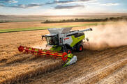 claas-trion-maehdrescher-ernte_Werbild (1)