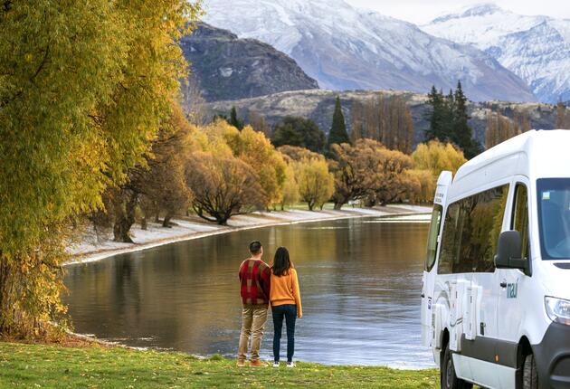 From Cape Reinga in the north to Milford Sound in deep South, embark on a collection of road trips throughout New Zealand. A road trip around New Zealand is an unforgettable experience. Find out where to start. 