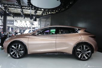 2014款英菲尼迪Q30