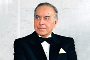 Ümummilli Lider Heydər Əliyev