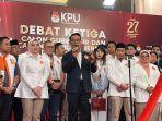 Calon-Gubernur-Ridwan-Kamil-bersama-wakilnya-Suswono-dan-pendukungnya.jpg