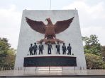 tugu-pahlawan-revolusi_20180929_174510.jpg