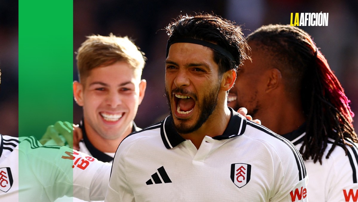 Raúl Jiménez marca un gol en duelo del Fulham vs Nottingham Forest en Premier League (Reuters)