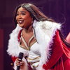 Lizzo повеселилась в студенческом оркестре (Видео)