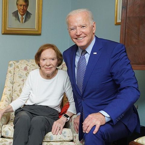 Joe und Jill Biden besuchen Ex-US-Präsident Jimmy Carter und seine Frau.