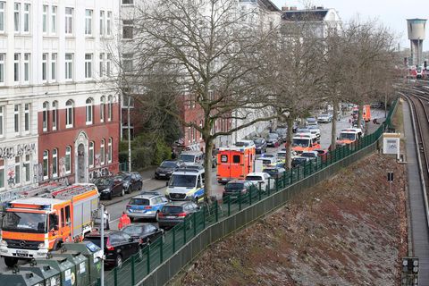 Straße neben dem Bahnhof Hamburg-Altona