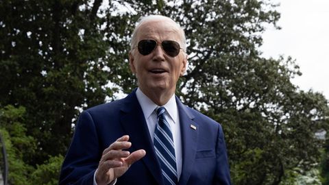 Die USA unterstützen die Ukraine weiter kräftig: Joe Biden spricht im Garten des Weißen Hauses zu Journalisten