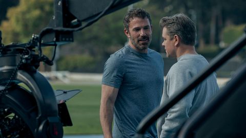 Ben Affleck (r.) und Matt Damon am Filmset beim Dreh von "Air"