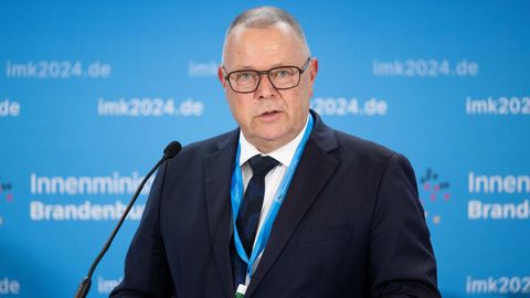 Brandenburgs Innenminister Michael Stübgen zum Verbot des IHZ