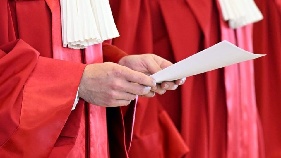 Das Bundesverfassungsgericht soll besser vor politischer Einflussnahme geschützt werden. (Archivbild) Foto: Uli Deck/dpa