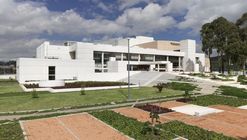 Architecture Classics: Julio Mario Santo Domingo Cultural Center / Bermúdez Arquitectos