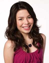 Miranda Cosgrove (110).jpg