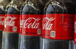 Coca-Cola épinglé pour greenwashing à quelques semaines des JO 2024