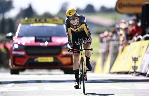 Tour de France 2021 : Wout van Aert remporte le contre-la-montre de Saint-Emilion, Pogacar largement battu... Revivez ce contre-la-montre en direct