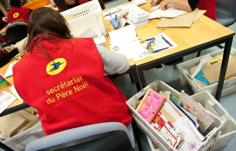 Les enfants peuvent écrire une lettre au Père Noël, domicilié en Gironde