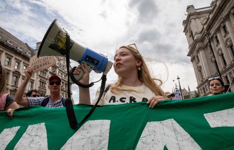 Un navire de croisière bloqué à Amsterdam par Extinction Rebellion