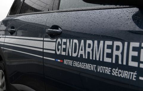 Un suspect interpellé après la mort d’un homme de 40 ans par arme blanche