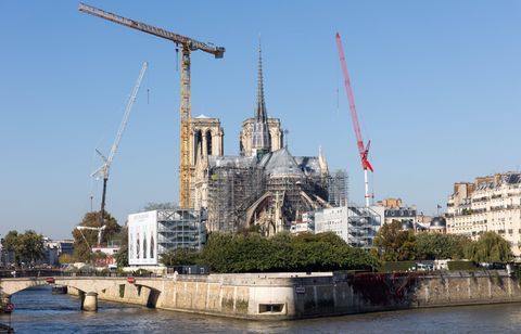 Mort d’Azzedine Hedna, « figure marquante » de la restauration de Notre-Dame