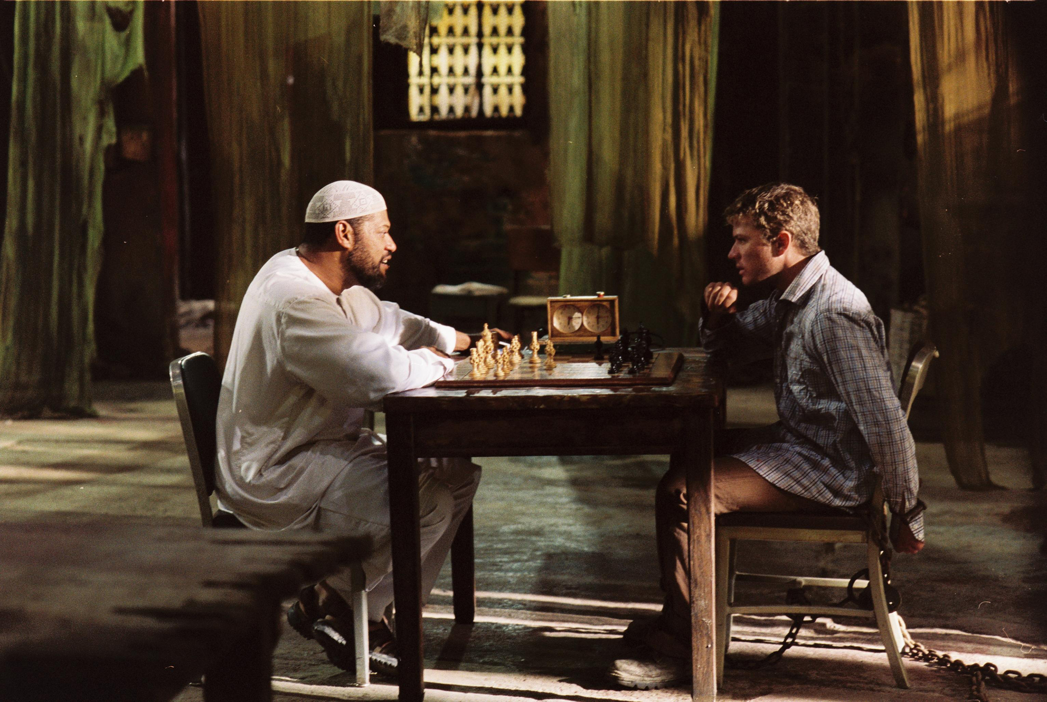 Ryan Phillippe and Laurence Fishburne in Five Fingers (2006)