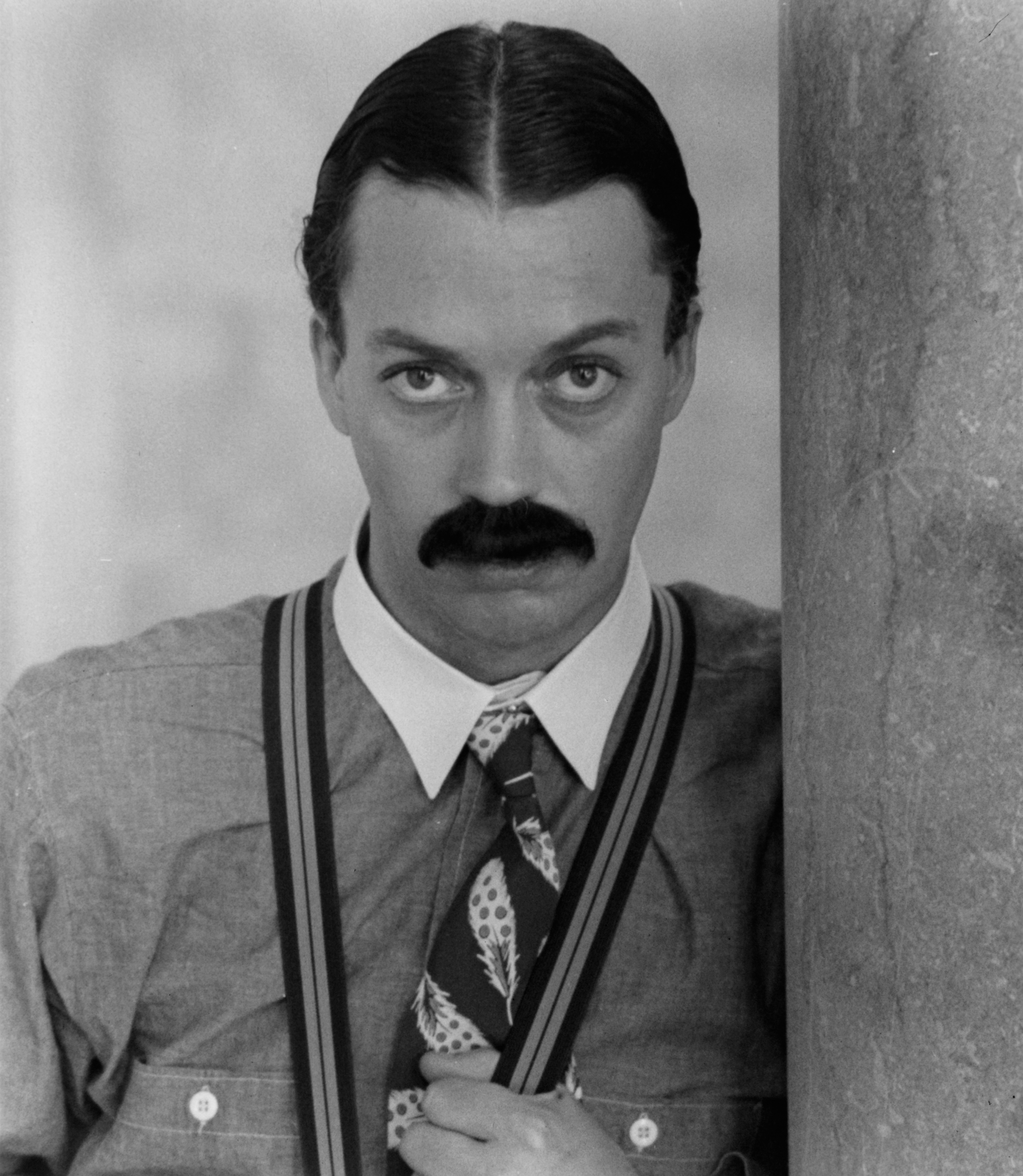 Tim Curry in Annie (1982)