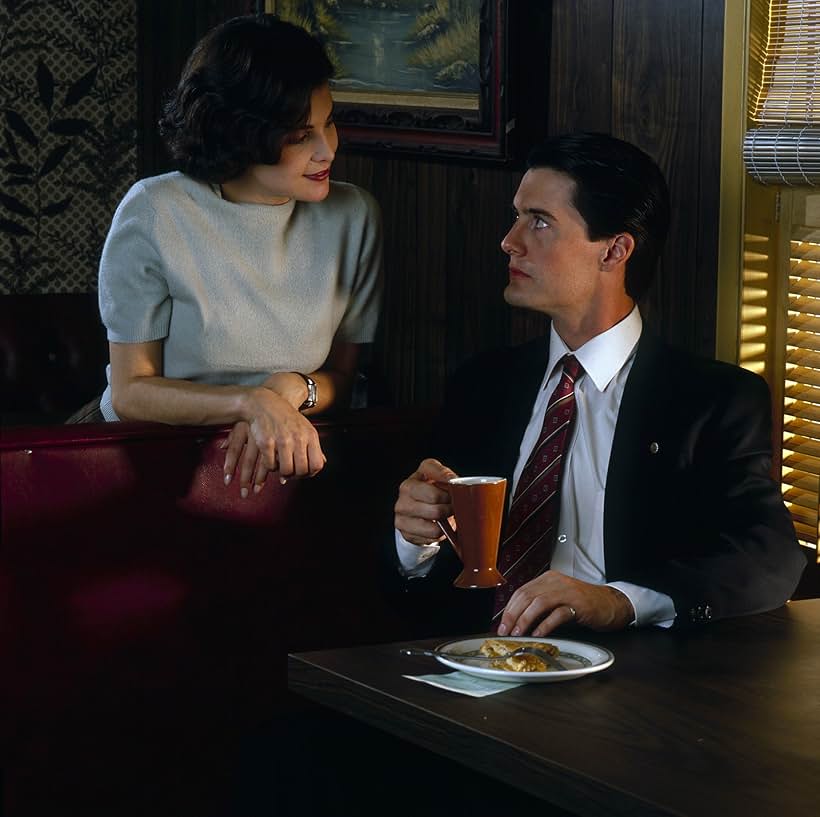 Sherilyn Fenn and Kyle MacLachlan in Twin Peaks (1990)