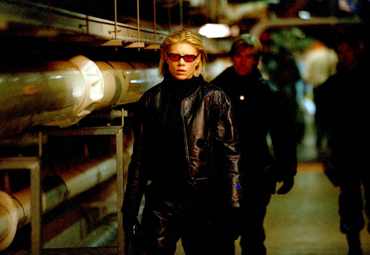 Peta Wilson in La Femme Nikita (1997)