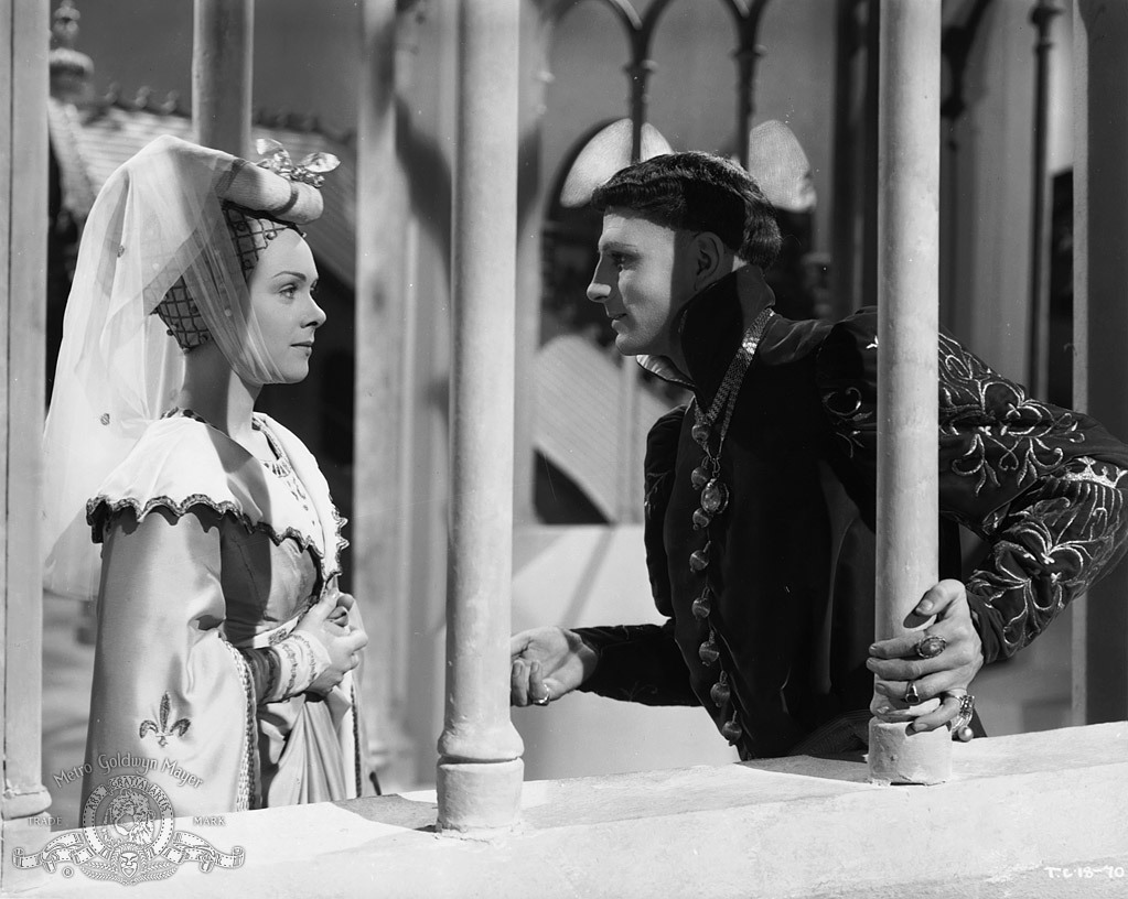 Laurence Olivier and Renée Asherson in Henry V (1944)