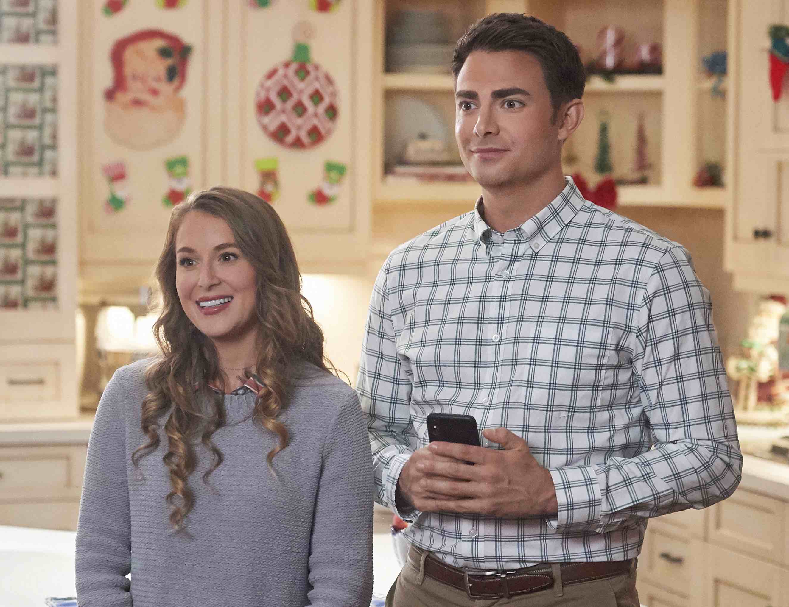 Alexa PenaVega and Jonathan Bennett in Christmas Made to Order (2018)