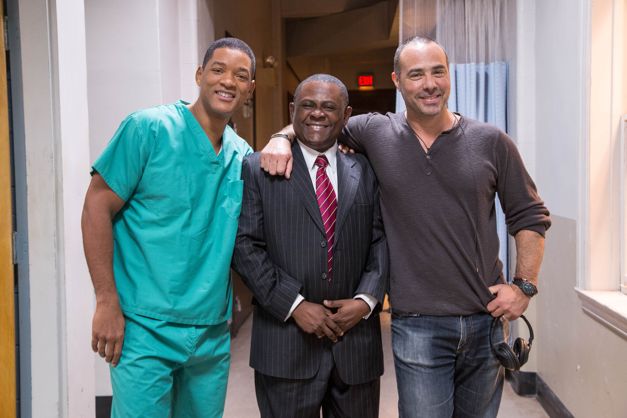 Will Smith, Peter Landesman, and Bennet Omalu in Concussion (2015)