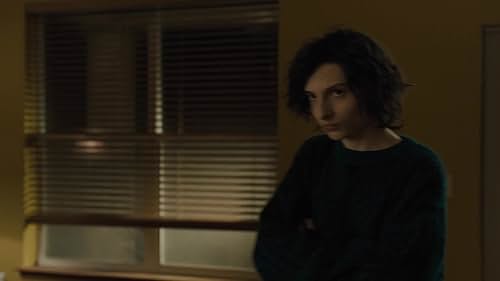 Kevin Owen McDonald as Boris Father With Finn Wolfhard In The Goldfinch