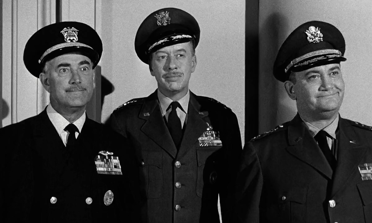 Raymond Bailey, Wendell Holmes, and David Lewis in The Absent Minded Professor (1961)