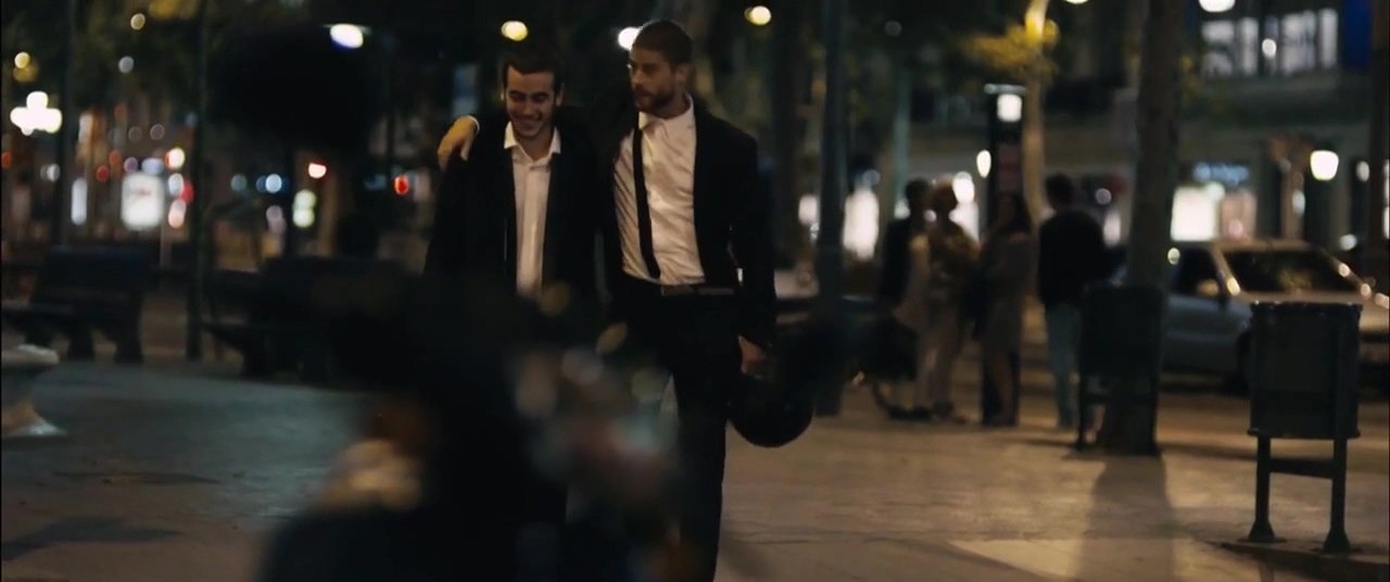 Luis Fernández and Àlex Monner in Barcelona Summer Night (2013)