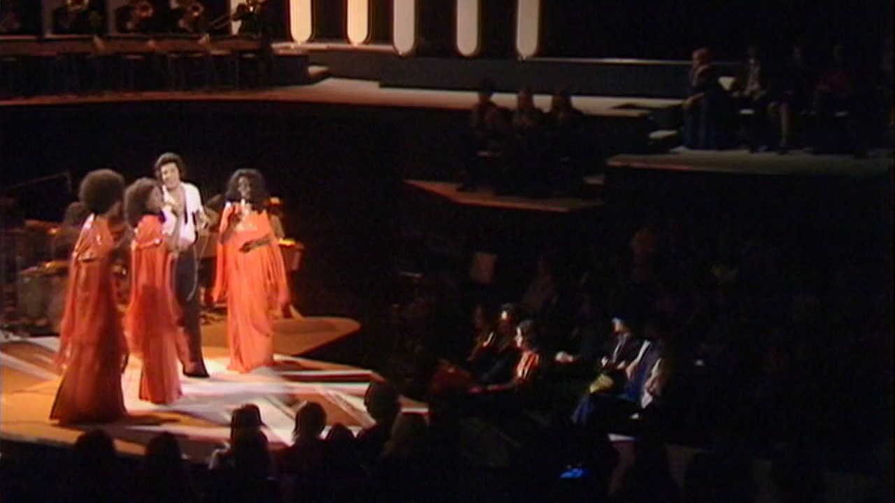 Fanita James, Tom Jones, and Darlene Love in 20 Feet from Stardom (2013)