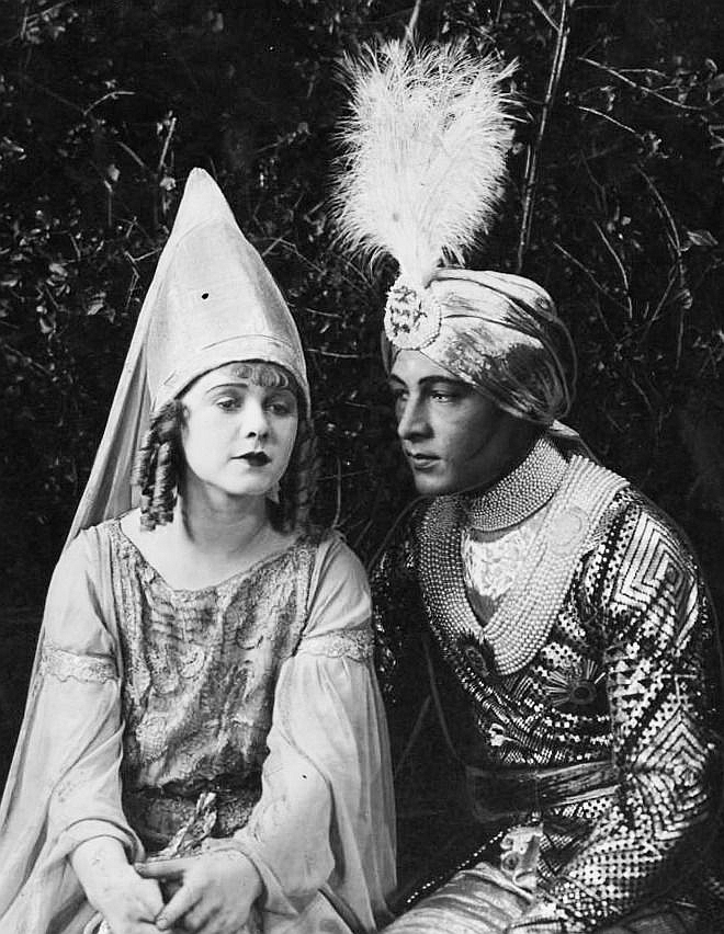 Wanda Hawley and Rudolph Valentino in The Young Rajah (1922)