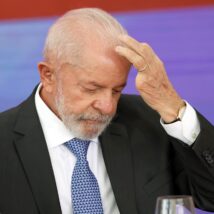 Lula sugeriu que há "interesses políticos" nas queimadas