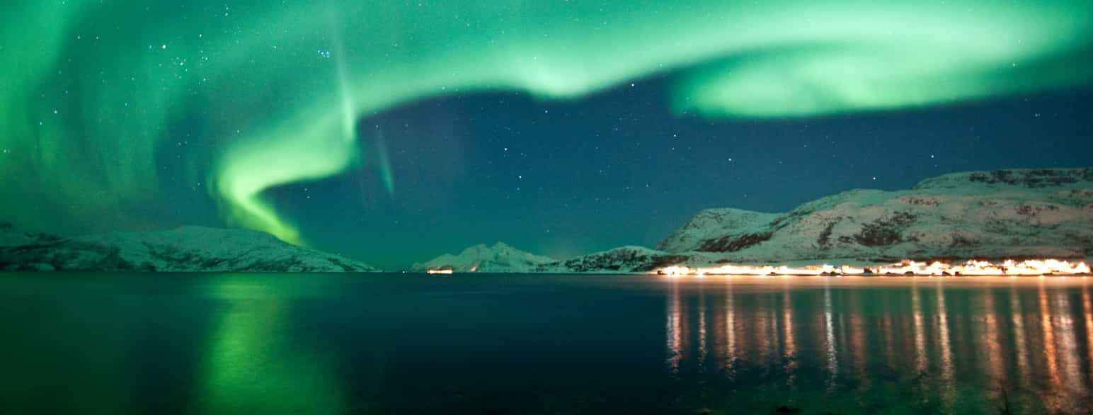 Nordlys ved Skullsfjord, Kvaløya