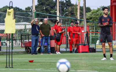 Presidente do Sport faz reunião com elenco no CT para cobrar melhora coletiva