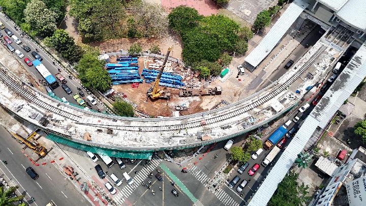 Foto udara proyek pembangunan LRT Jakarta Fase 1B. Dok. Jakpro