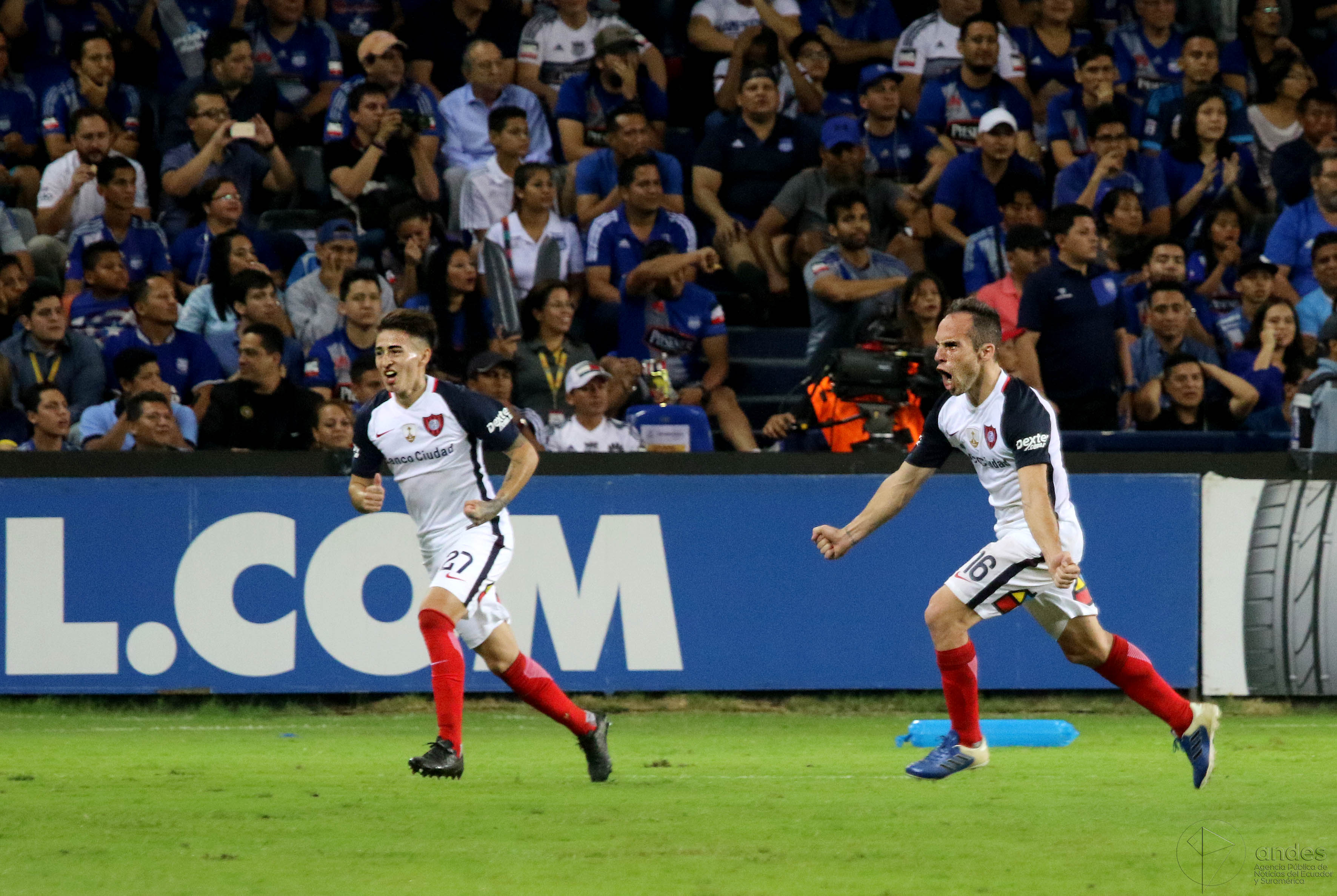 EMELEC-SAN_LORENZO_(34959292603)