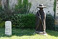 Pèlerin de bois, sculpté en 2010, par l'artiste Mier