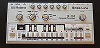 TB-303のフロント・パネル