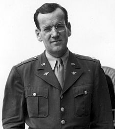 Glenn Miller d'uniforme.