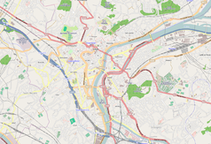 Mapa konturowa Liège, na dole nieco na lewo znajduje się punkt z opisem „Liège-Guillemins”