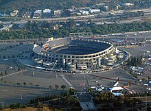 Vista aérea do Qualcomm Stadium, um estádio ao ar livre com capacidade para 70.000 pessoas