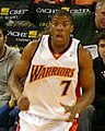 l'ailier Kelenna Azubuike et