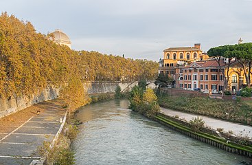 Lungotevere