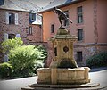 Fontaine sur la place principale.