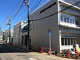 北西角から校舎を見る（2015年2月撮影）