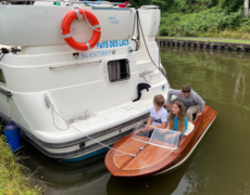 Replique sur le canal de la Marne au Rhin.